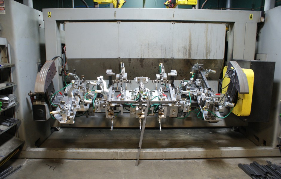 Fixture-weldcell-940x600